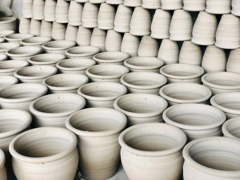 Drying Process of Large Terracotta Pots